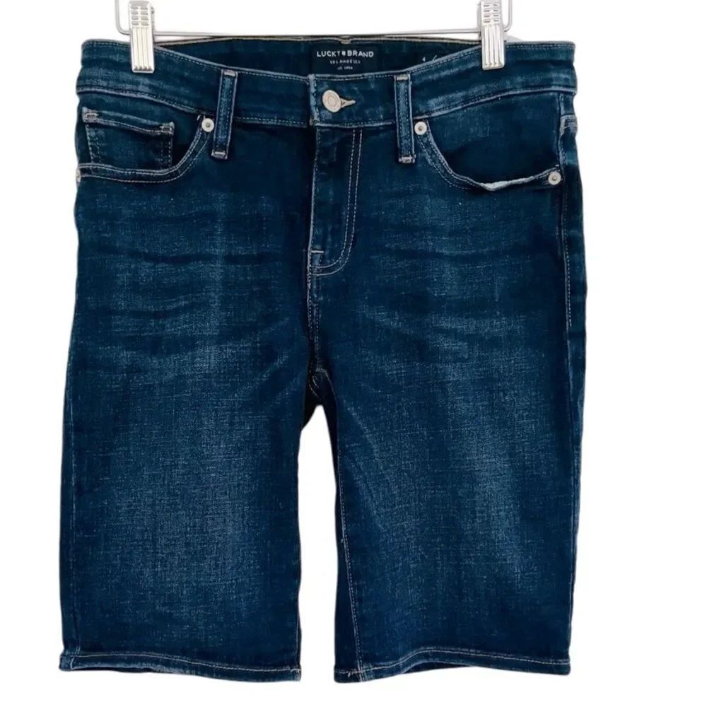 Lucky Brand denim The Bermuda shorts size 4/27.